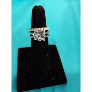 Beautiful 3 Rings size 6 with Clear crystals all around 2 and 1 big Crystal on 1